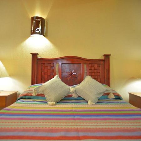 Oyo Hotel Castillo Santa Cecilia Tapalpa Buitenkant foto